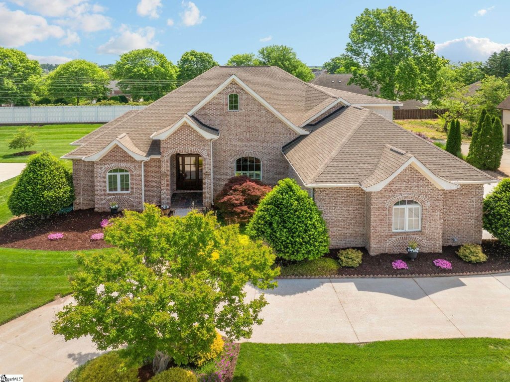 411 Kingsgate Court