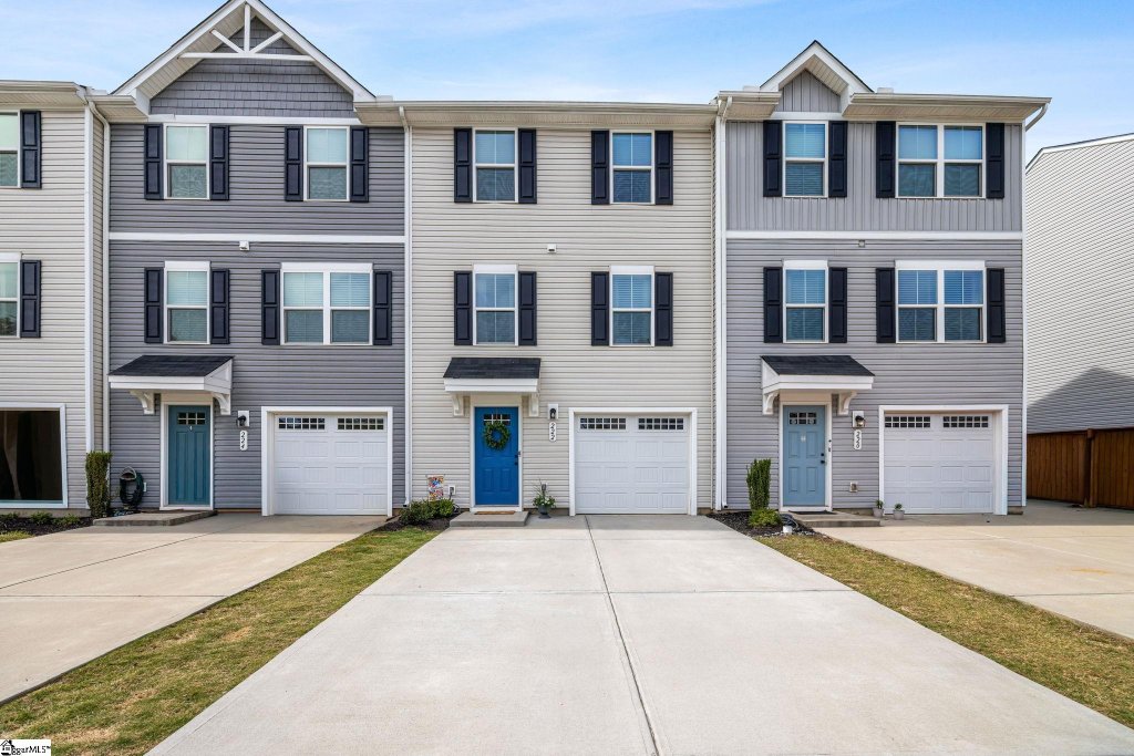 222 Maple Forge Trail