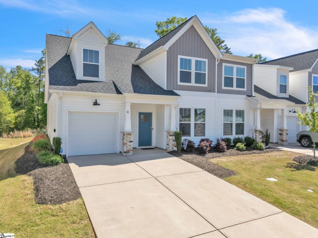10 Thornfield Drive