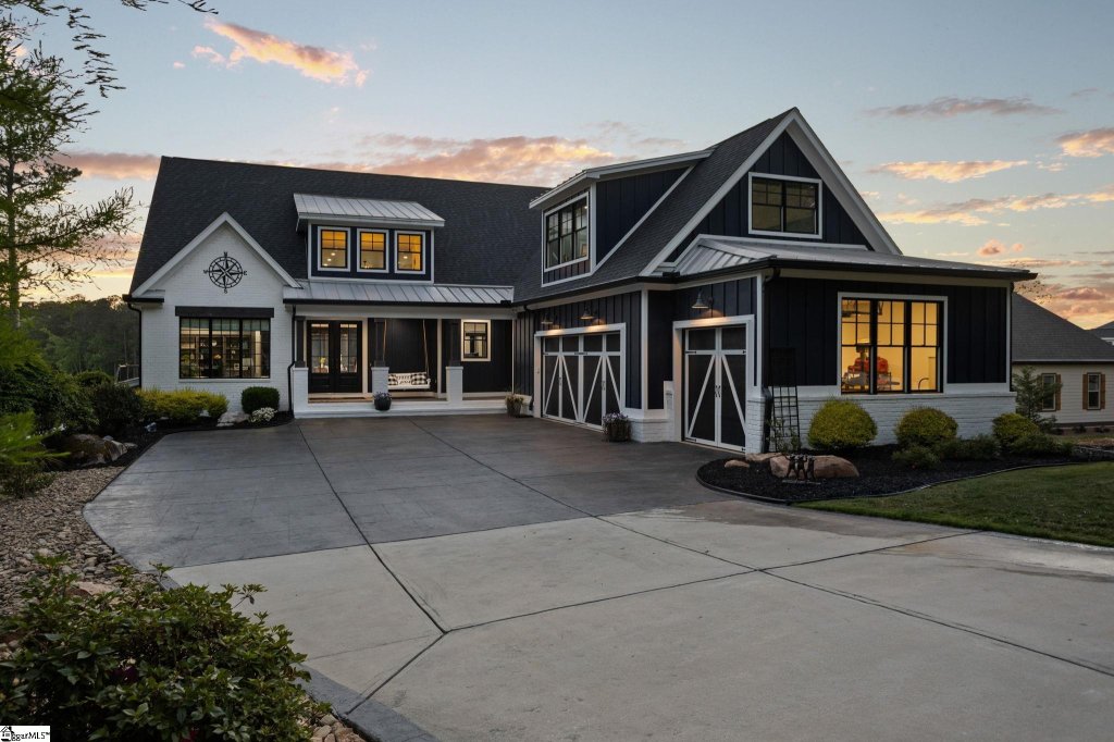 Grand Harbor, Greenwood community