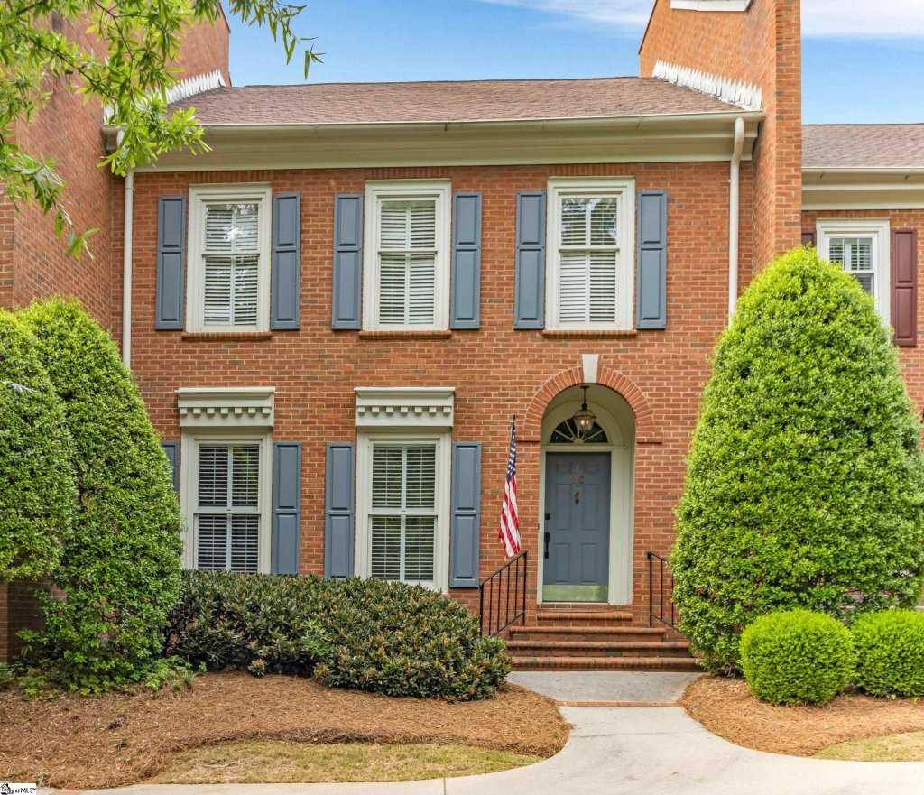 Glenbrooke Townhouses, Greenville community