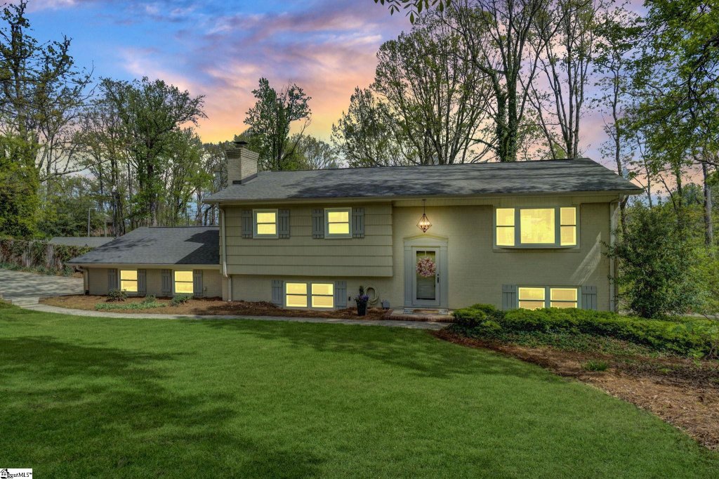 320 Altamont Road