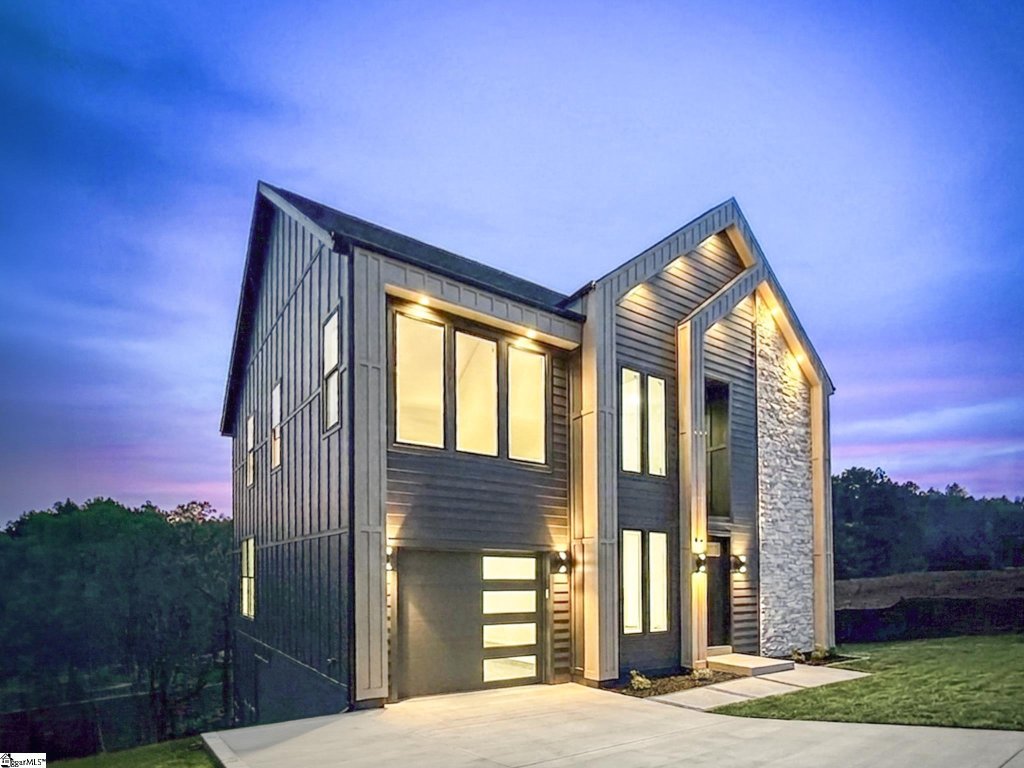 River Breeze, Greenville community