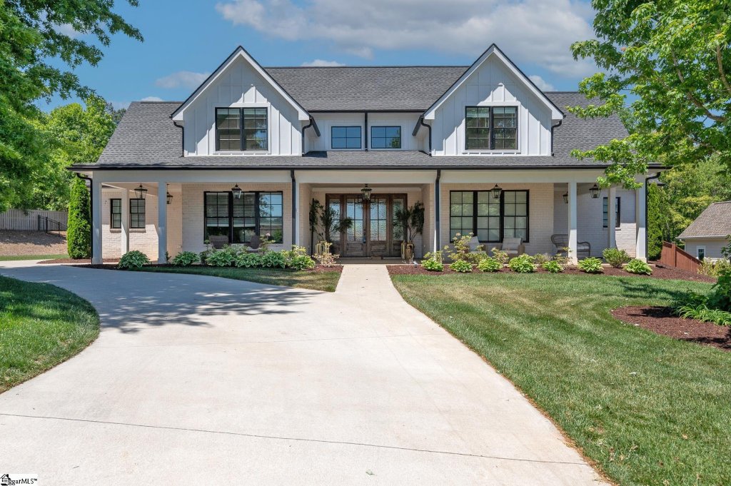 201 Stillwaters Bay Drive