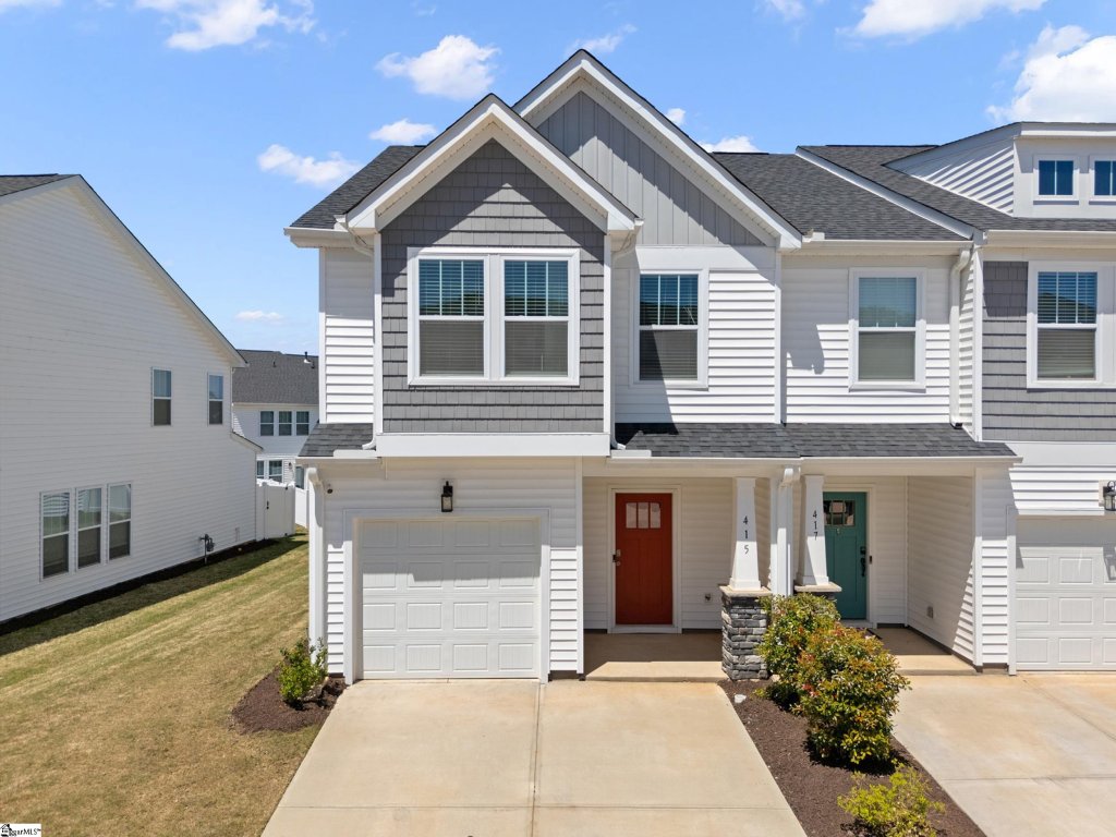 Hickory Heights, Greenville community