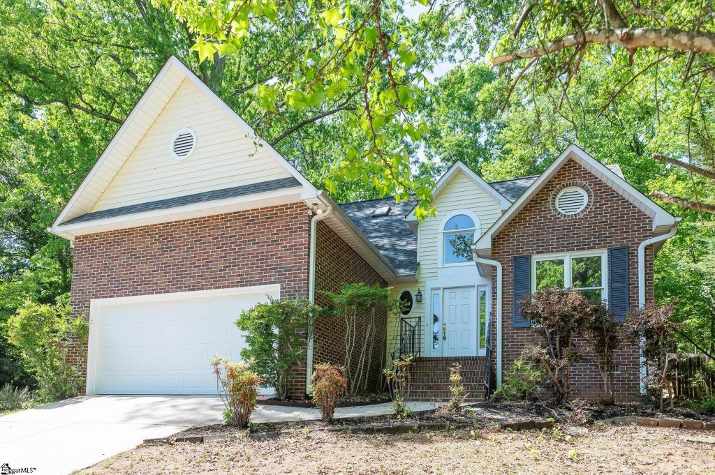 10 Fox Ridge Way