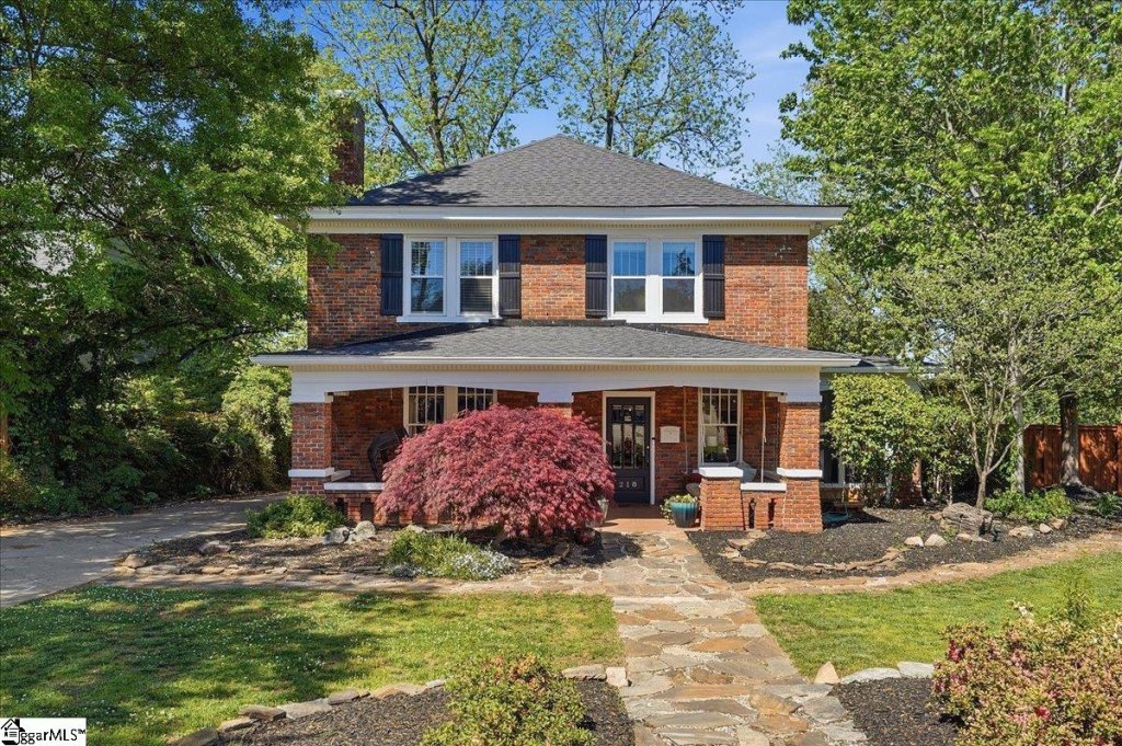 218 W Mountainview Avenue