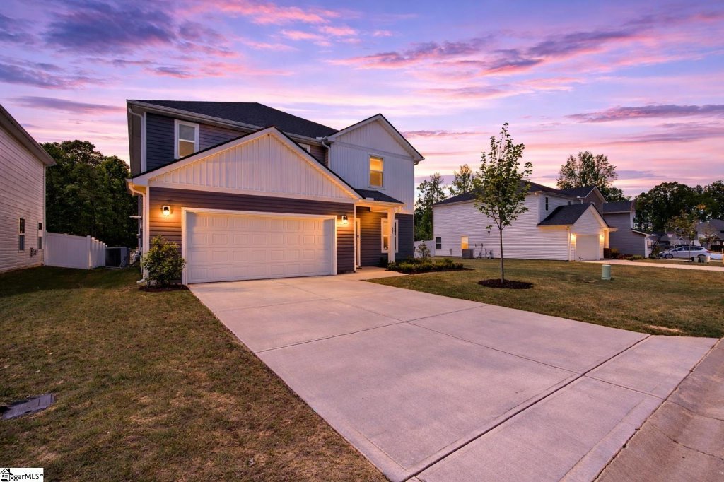 Brighton Meadows, Fountain Inn community