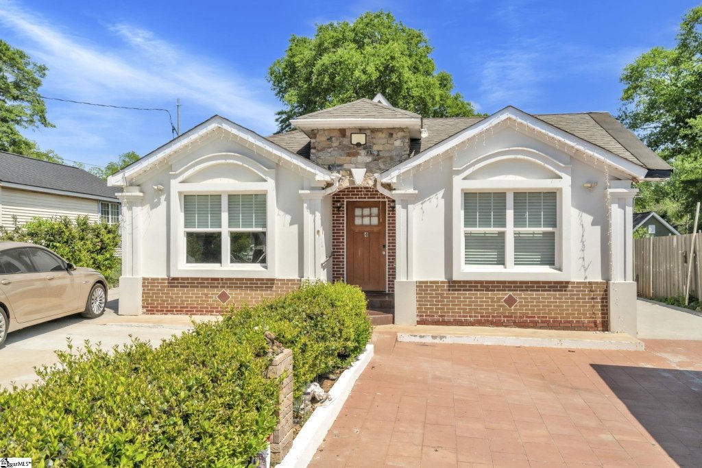 4 Henderson Street