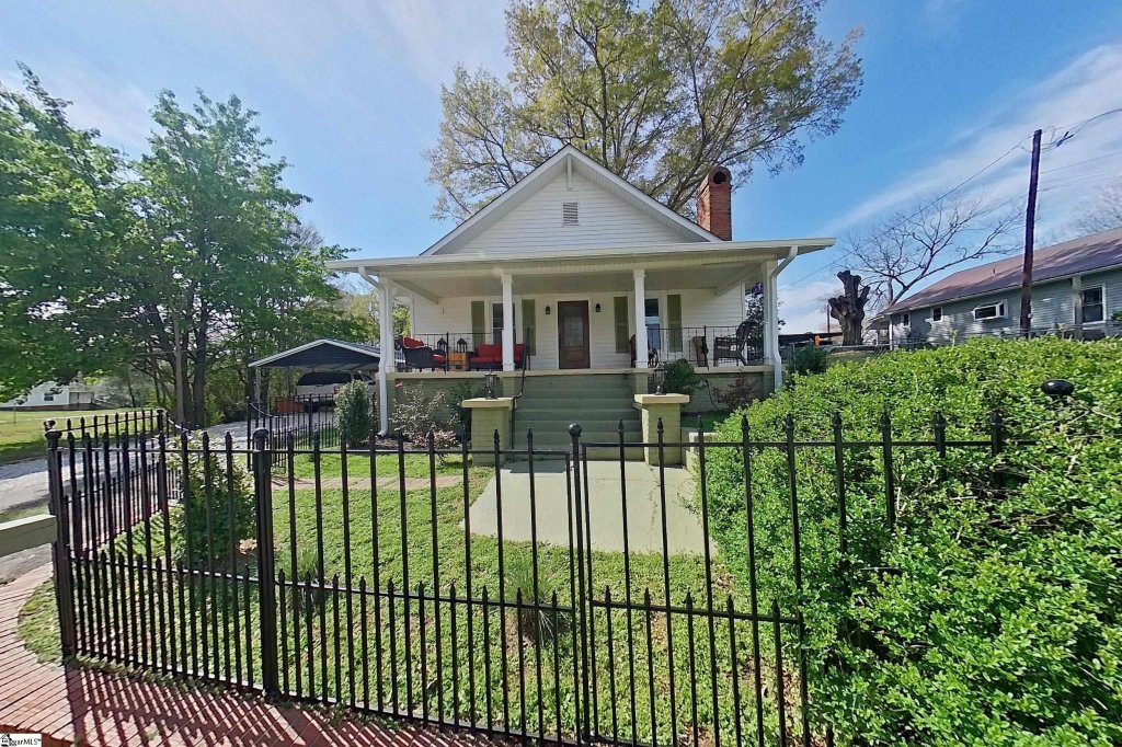 Abney Mills, Woodruff community