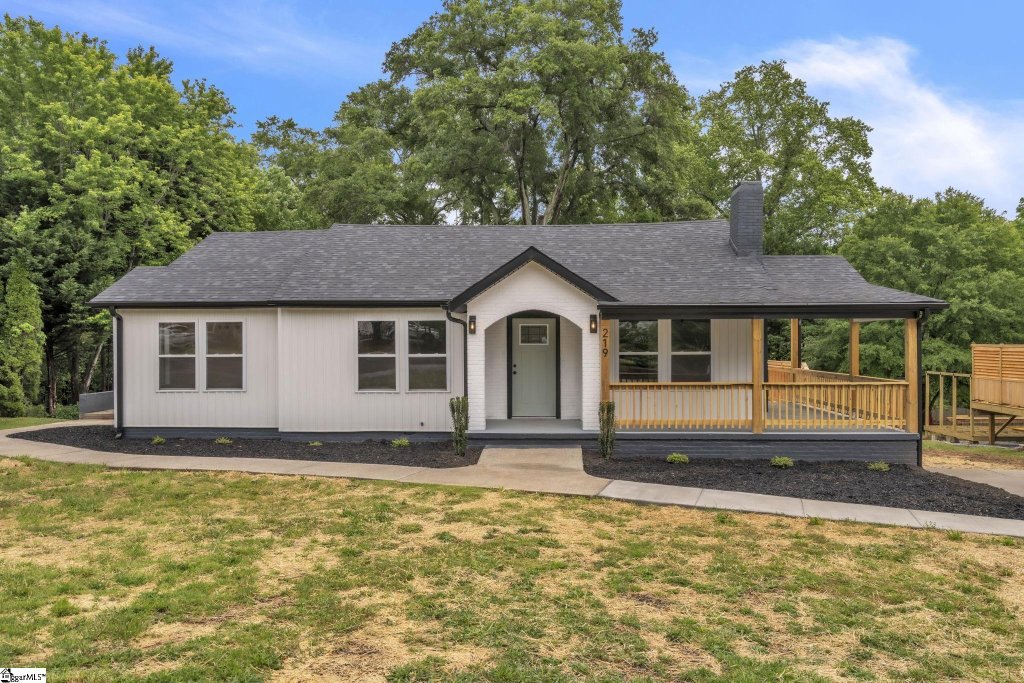 Camilla Park, Greenville community