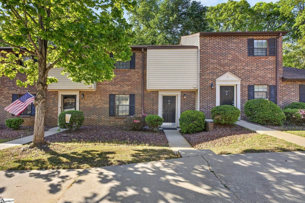 The Townes At Edwards Mill, Taylors community