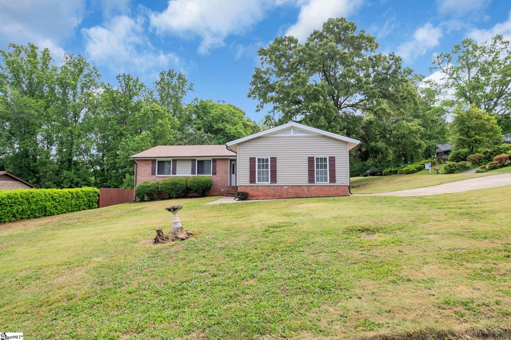 Peppertree, Taylors community