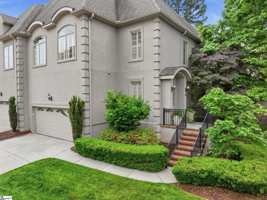 231 Castellan Drive