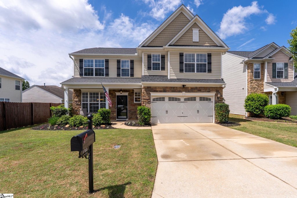 Lismore Park, Greer community