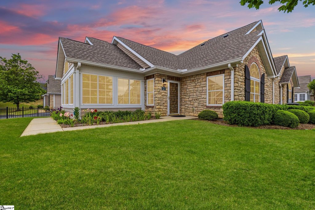 12 Fudora Circle