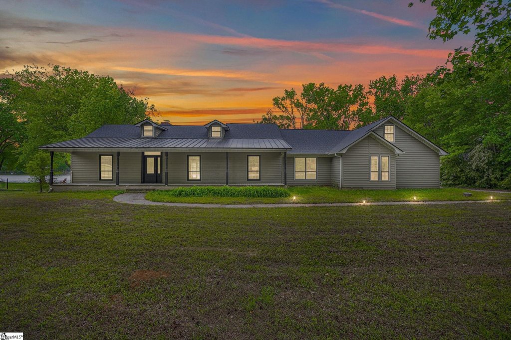 113 Greybridge Road