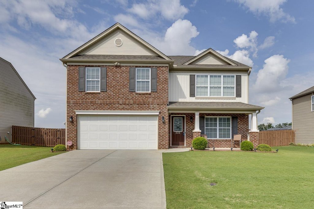 222 Golden Bear Walk
