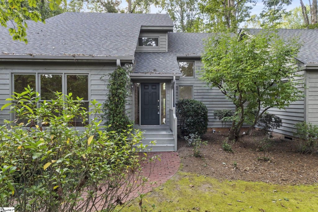 225 Arrowhead Trail