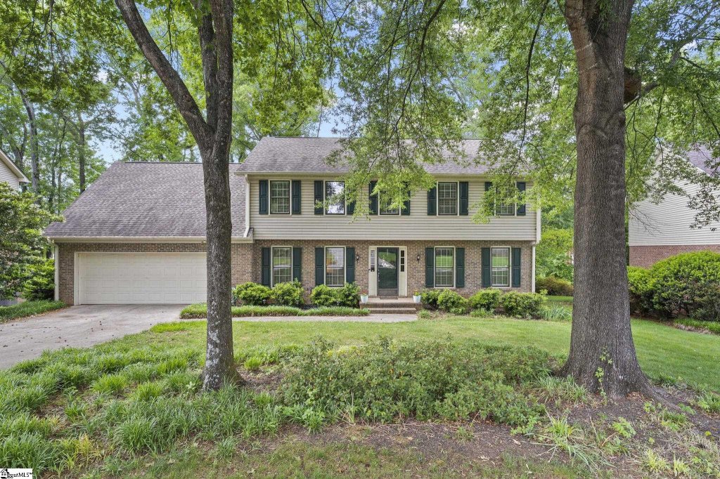 308 Hunting Hill Circle