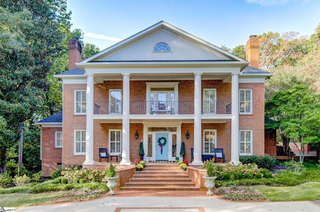 Thornblade, Greer community