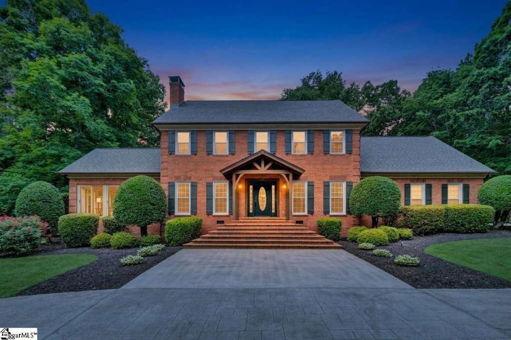 102 Wood Creek Drive