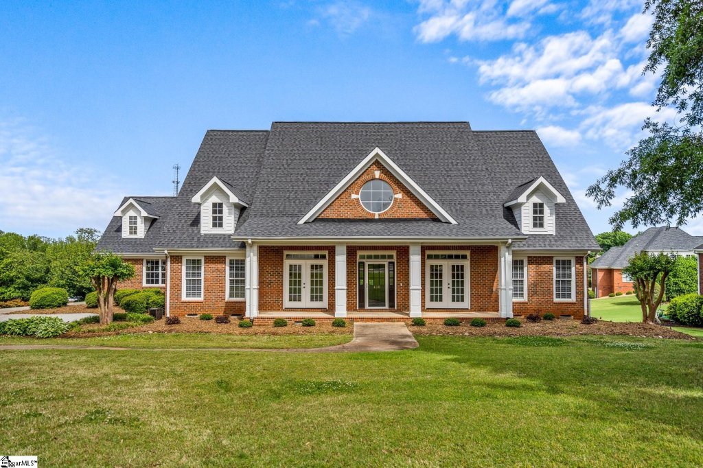 The Meadows, Anderson community