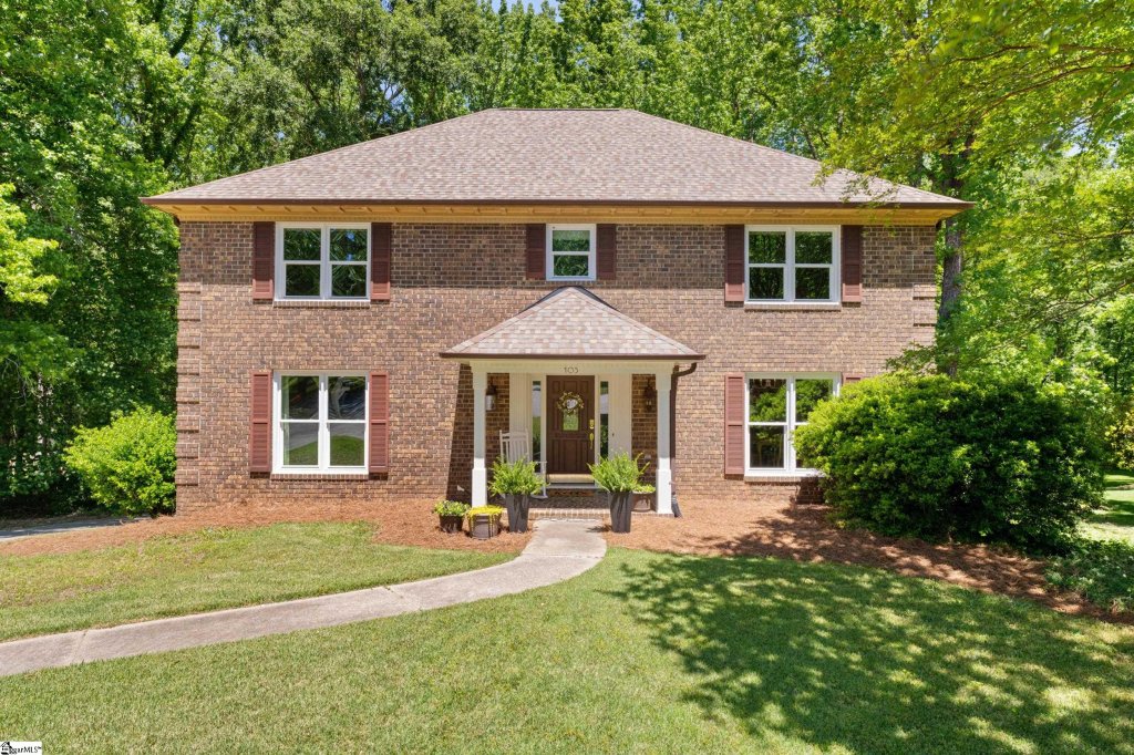 105 Gleneagles Court