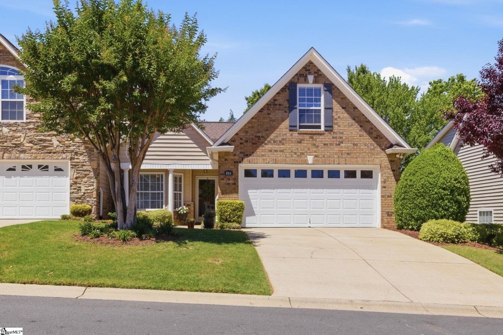 Pelham Springs, Greenville community