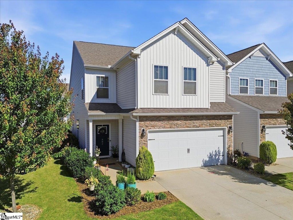 582 Yellow Fox Road