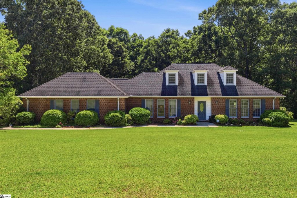 109 Wren Crossing Lane