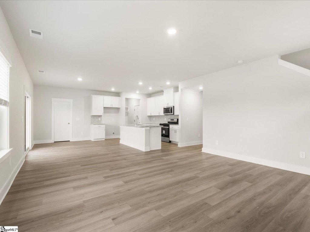 918 Rising Oak Court