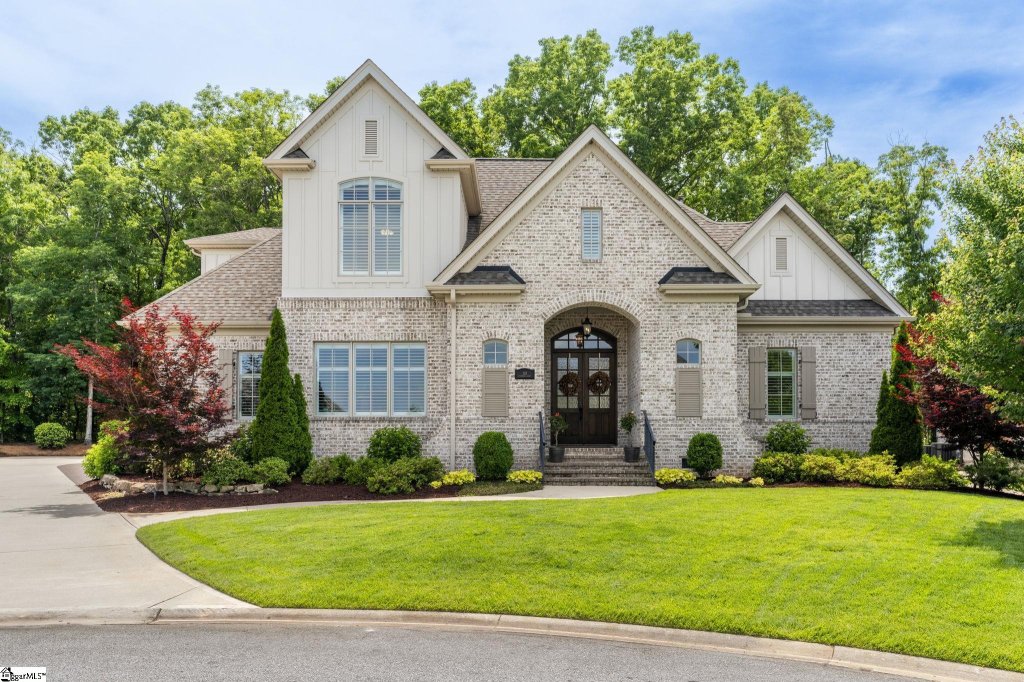 118 Fernbank Court