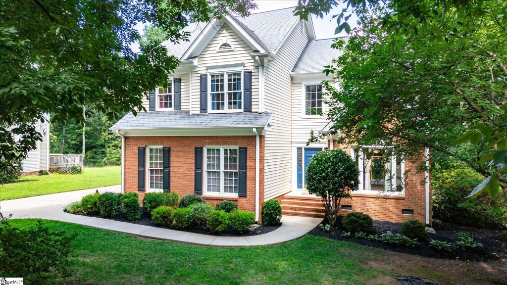 4 Deer Spring Lane