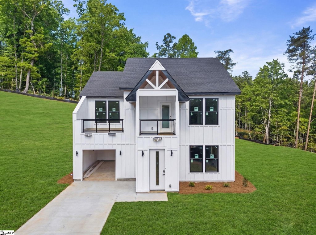 150 Boxwood Lane