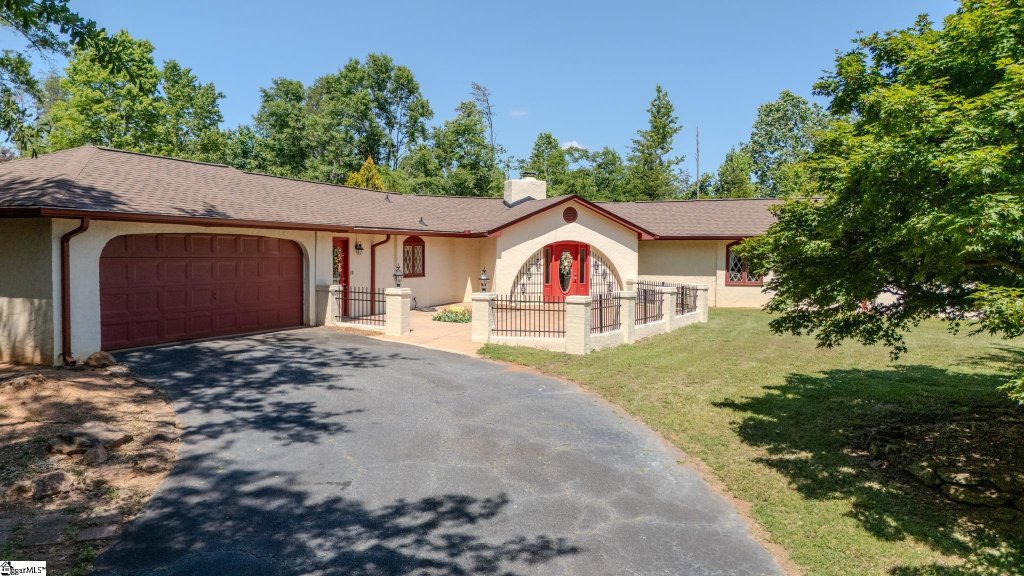 124 Timberlake Circle