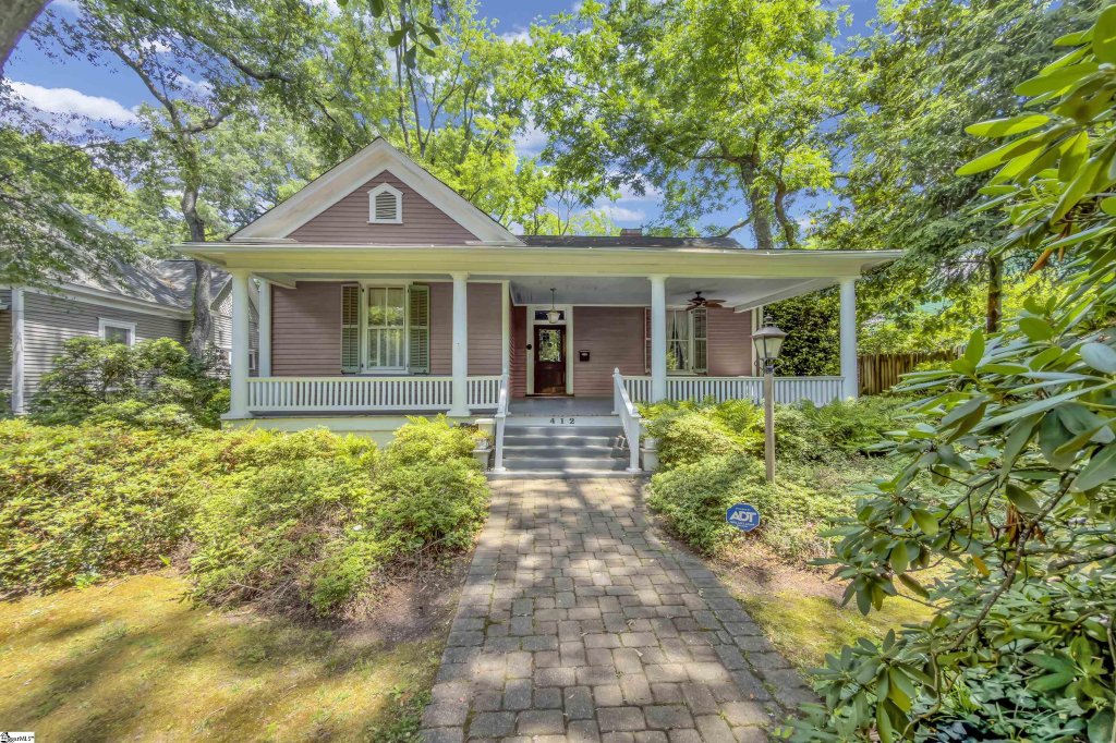 Hampton-Pinckney Historic, Greenville community