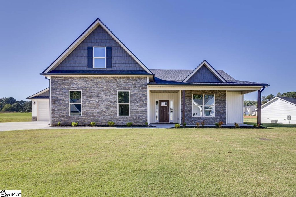 Legacy Farms, Pickens community
