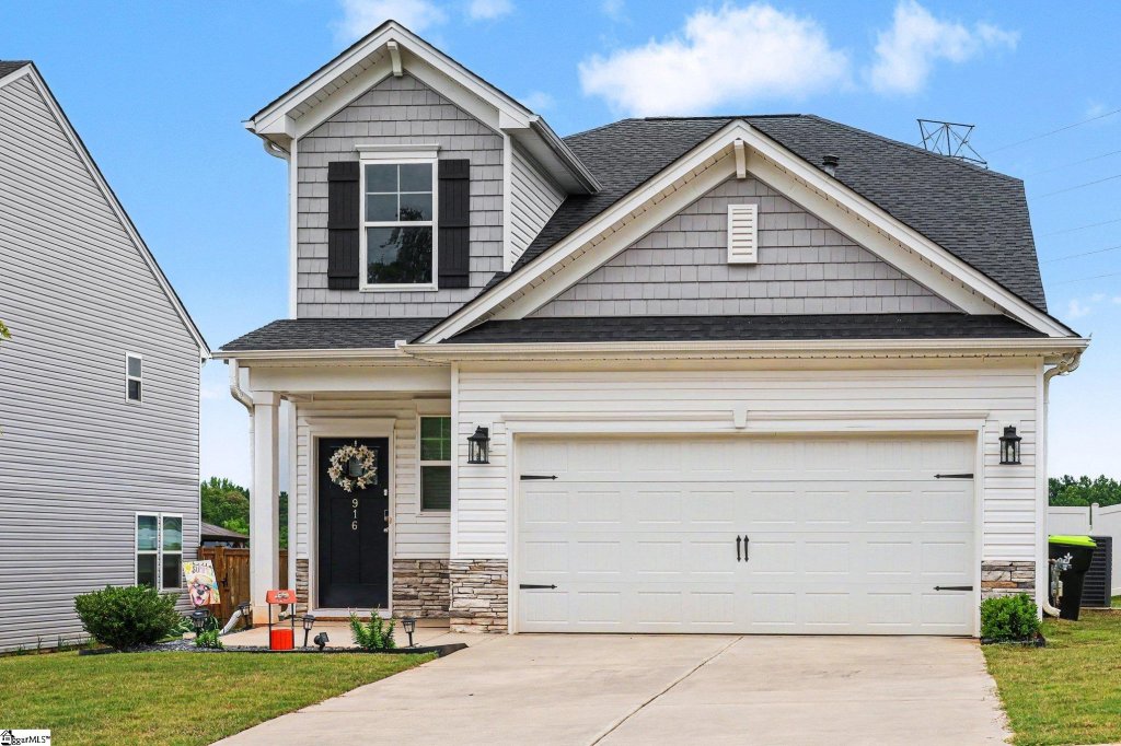 Persimmon Hill, Lyman community