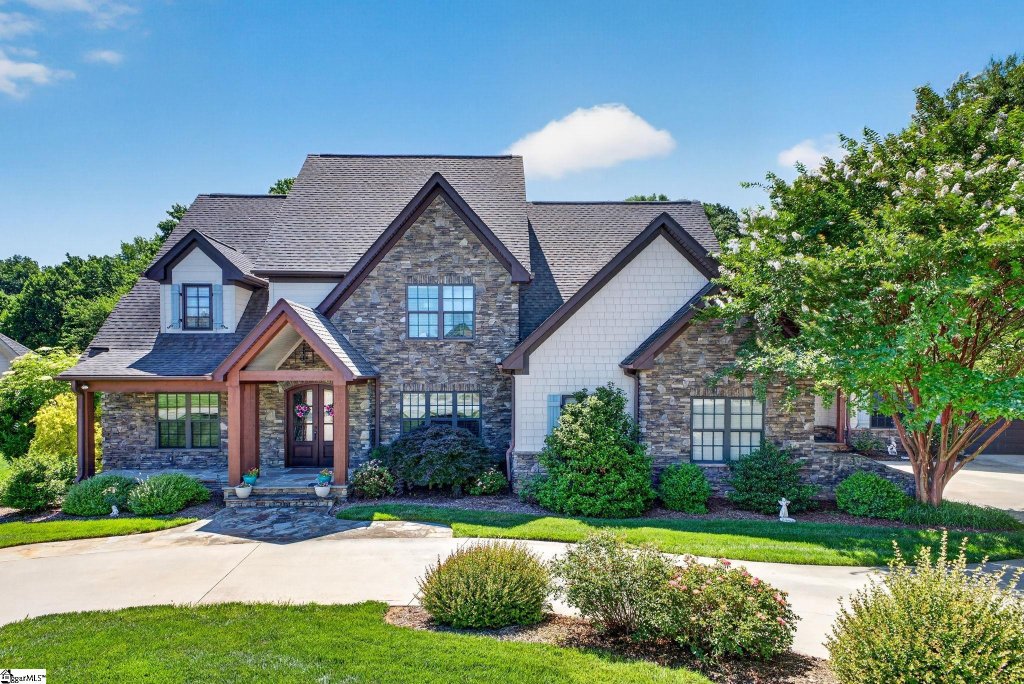 2 Fox Hunt Lane