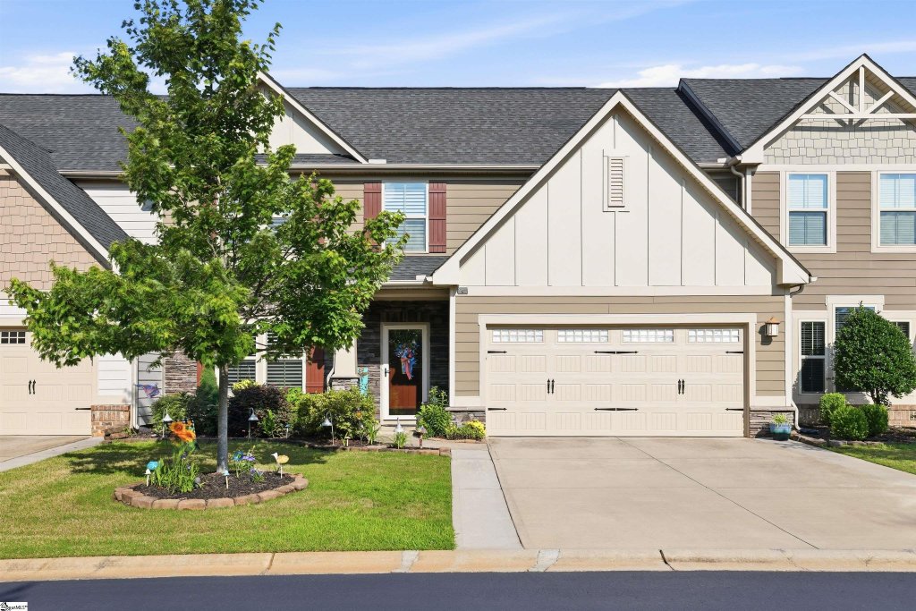 202 Ragin Court