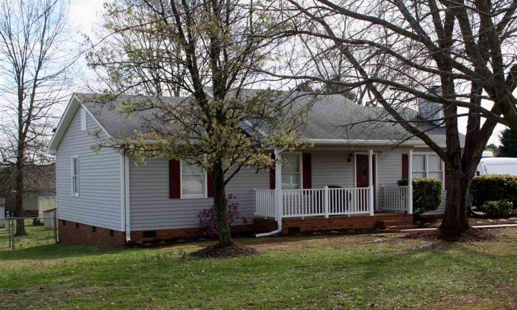 1490 Rainbow Lake Road