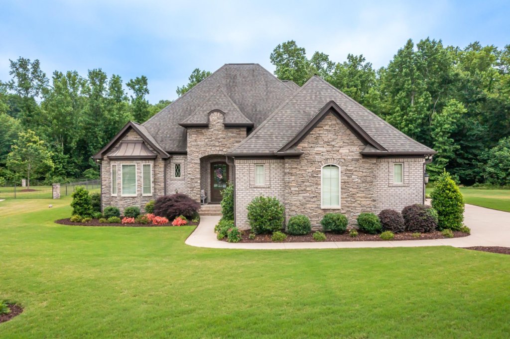 117 Stone Gate Drive