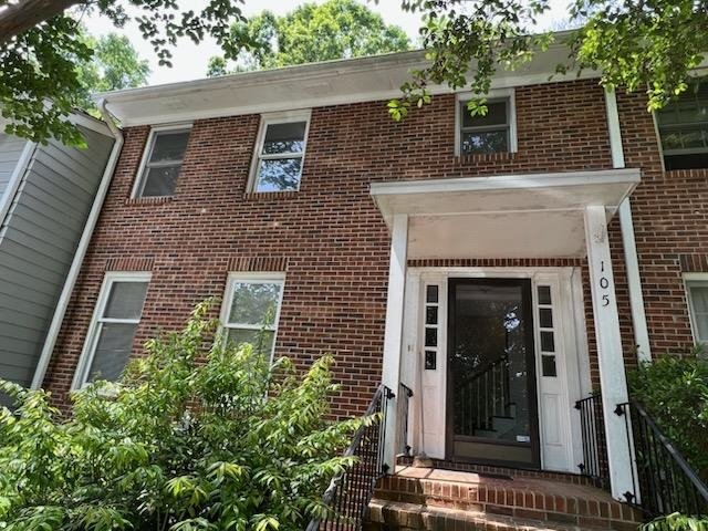 105 Birch Grove