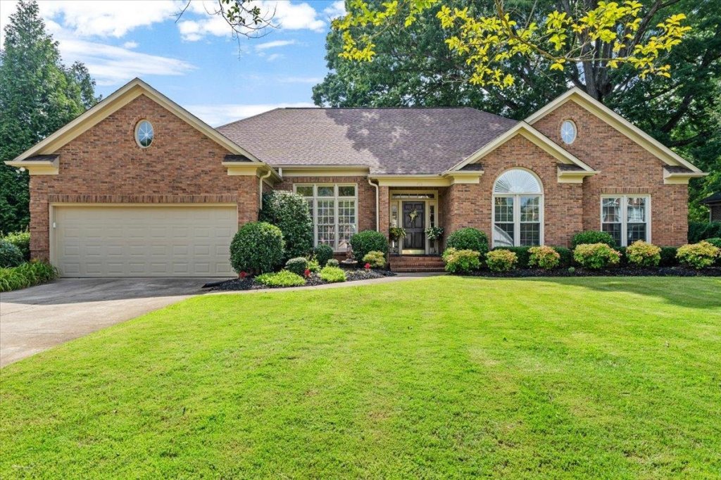 103 N Bennington Drive