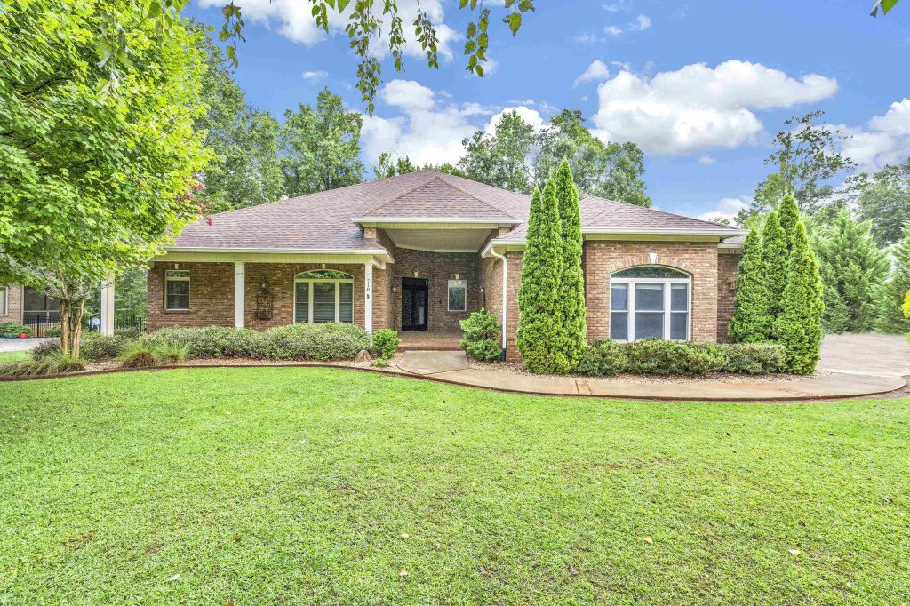 718 Willis Road