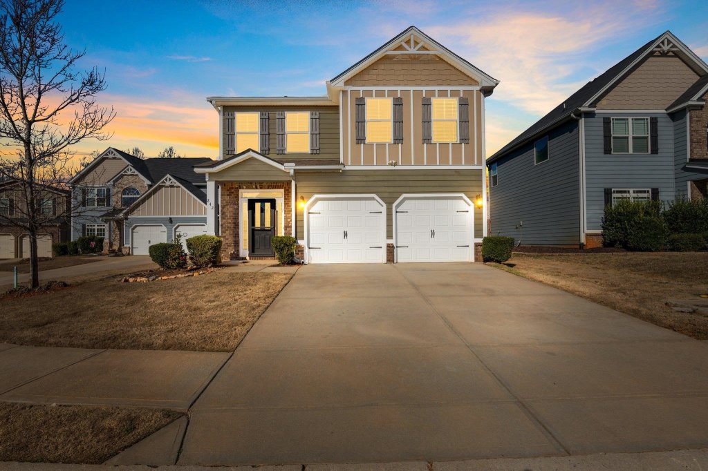 242 Heatherwood Lane