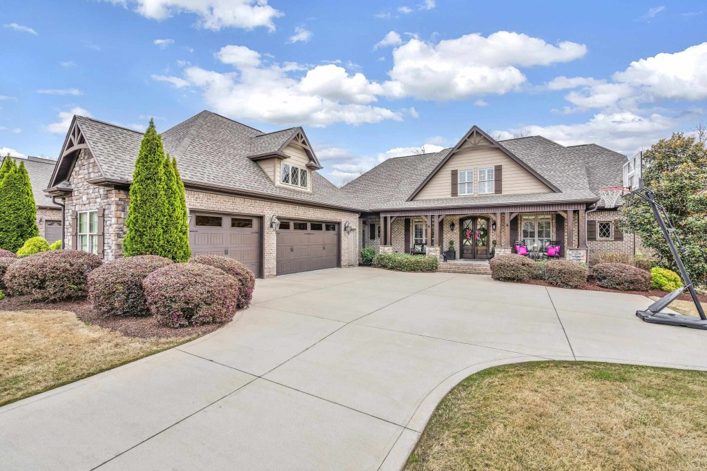 105 Stone Gate Drive