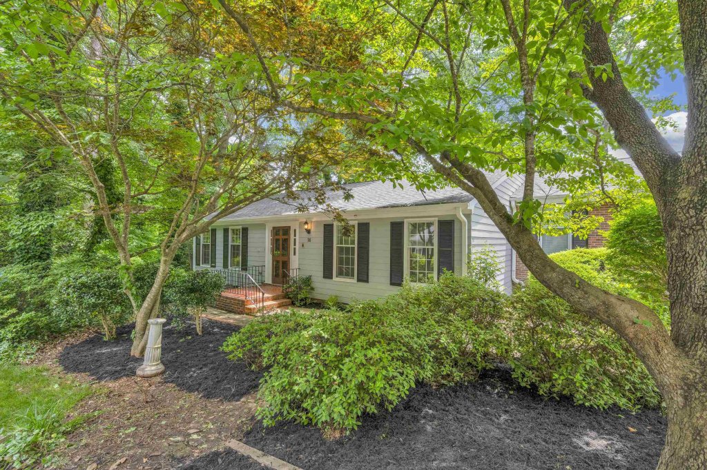 14 Woodberry Place