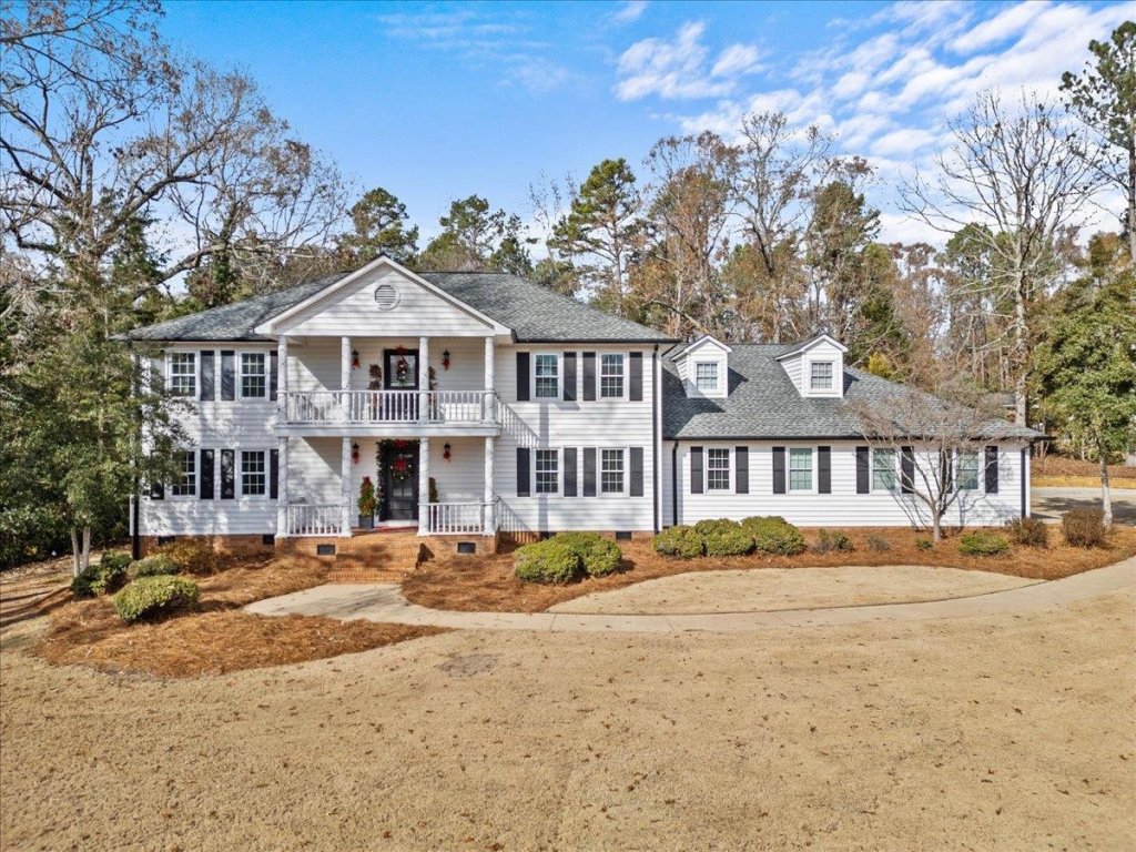 301 Ashwick Court